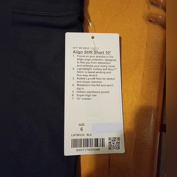 LULULEMON ALIGN SUPER HIGH-RISE SHORT 10"-SIZE 6 - Picture 2 of 3